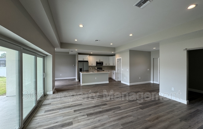 4368 KENNETT ST