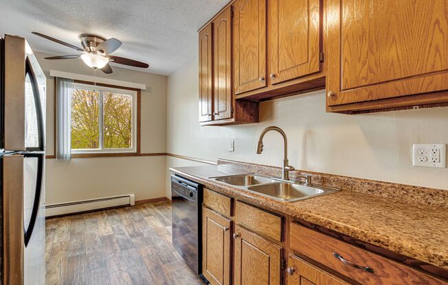 1 bed, 1 bath, 610 sqft, $1,315, Unit 257-303