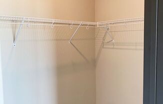 1 bed, 1 bath, 731 sqft, $1,350, Unit 204