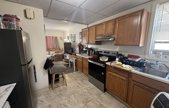 12 WINTHROP AVE