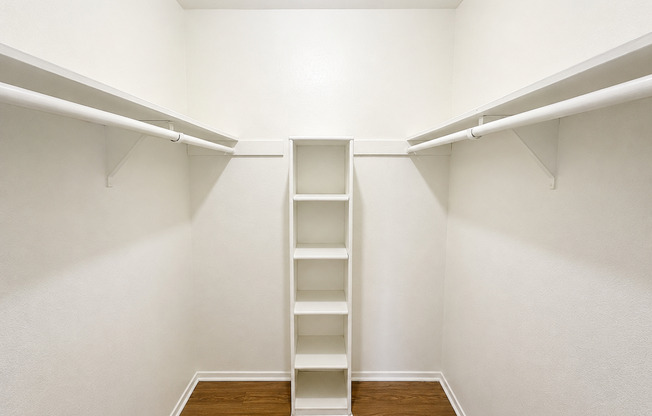 1 bed, 1 bath, 570 sqft, $1,264, Unit OPA-348