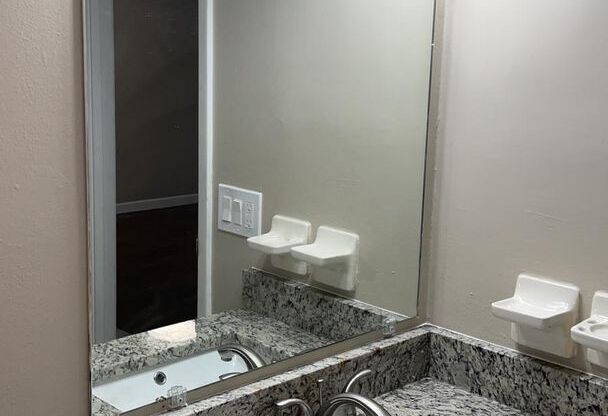 1 bed, 1 bath, 770 sqft, $1,145, Unit Apt 35