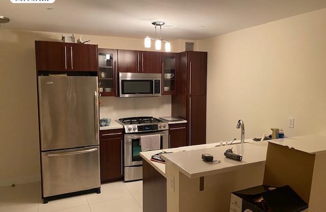 1 bed, 1 bath, $3,500, Unit 6C