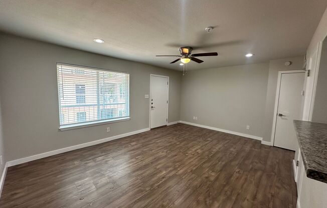 1 bed, 1 bath, 614 sqft, $900