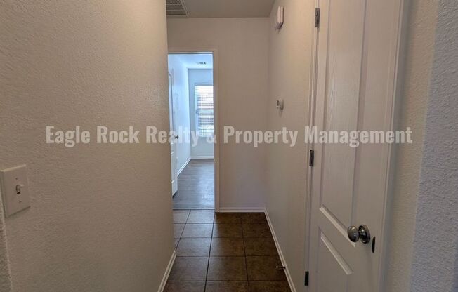 3 beds, 2 baths, $1,700