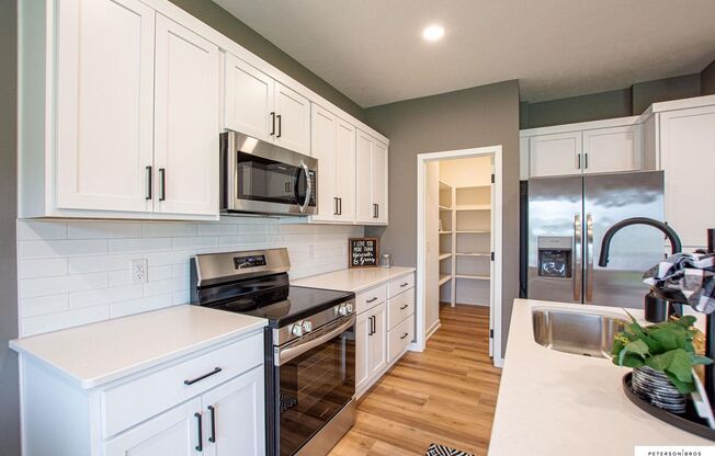 14802-14804 Willow Street
