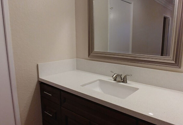 2 beds, 2 baths, 910 sqft, $2,895, Unit 406