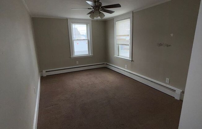 2 beds, 1 bath, $1,850, Unit Unit 7