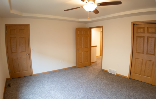 2 beds, 1.5 baths, 1,525 sqft, $1,485, Unit 2423 4