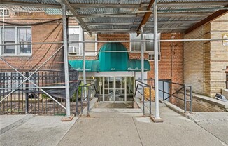 3215 OLINVILLE AVE