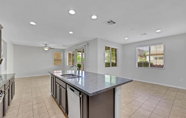 4 bedroom in Inspirada