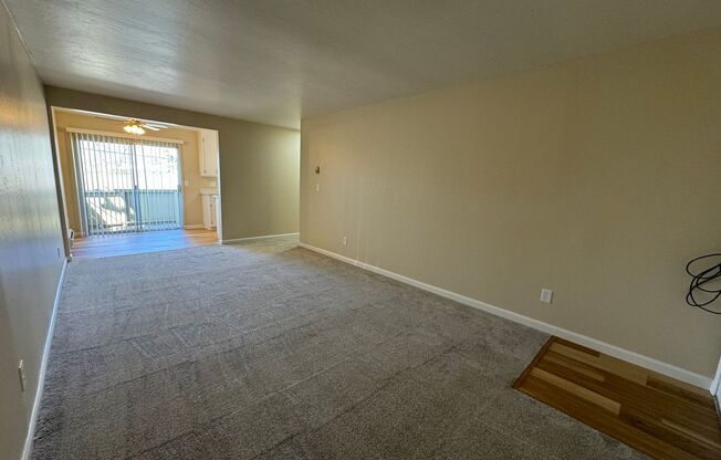Bright and Spacious, 1 bedroom 1 bath upstairs apartment!