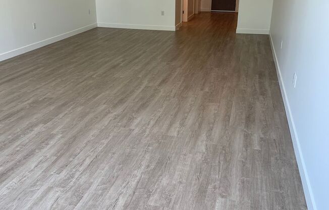 Studio, 1 bath, 740 sqft, $1,990, Unit 128