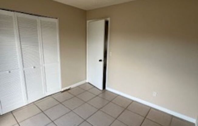 3 beds, 2 baths, $2,135