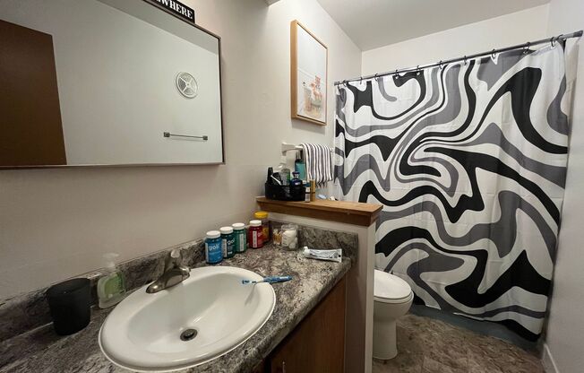 1 bed, 1 bath, $1,015, Unit 23