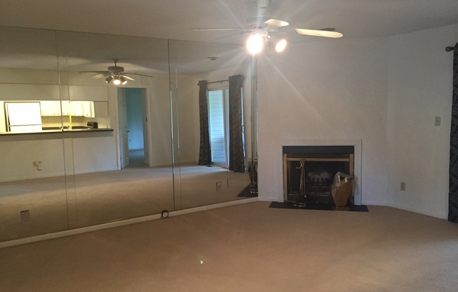 Beautiful Condo close to the oceanfront!!