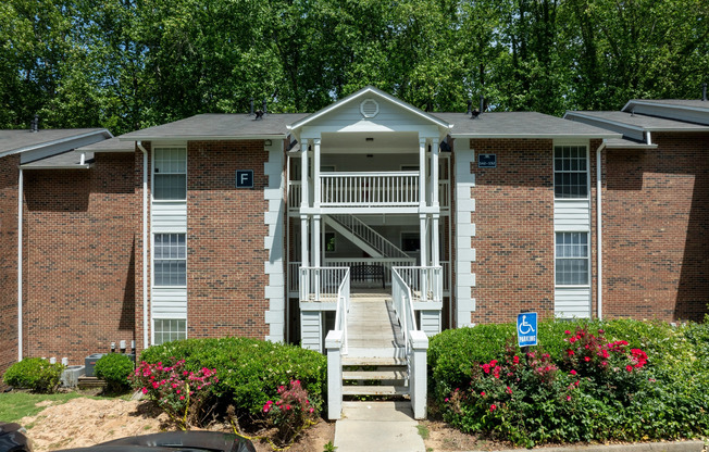 Spalding Bridge | Sandy Springs, GA | Building Exterior