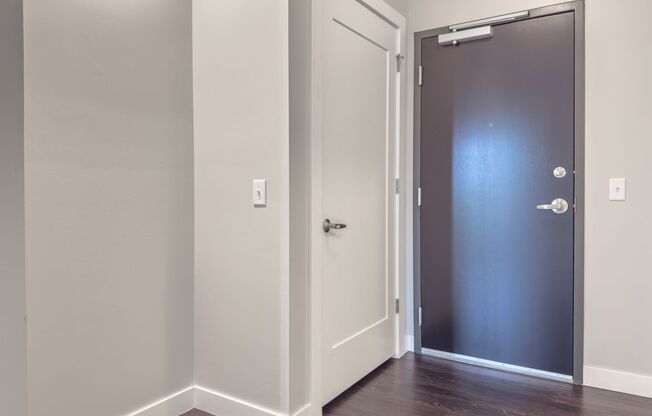 2 beds, 2.5 baths, 1,575 sqft, $3,250