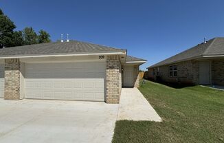 3 beds, 2 baths, $1,495