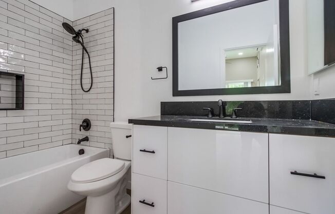 2 beds, 2 baths, 836 sqft, $2,995, Unit 4745-3