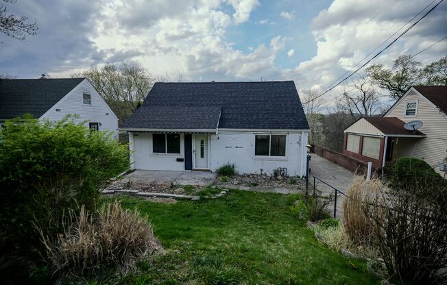Renovated 3 bed 2 bath home in Penn Hills, PA!