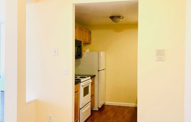 1 bed, 1 bath, 629 sqft, $1,700, Unit CH201