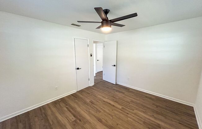 2 beds, 1 bath, $1,400, Unit Unit A