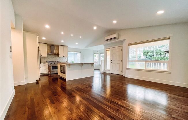 2Bd/1Ba Kirkland Duplex
