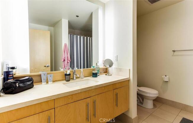 1 bed, 1 bath, 700 sqft, $2,750, Unit 1213