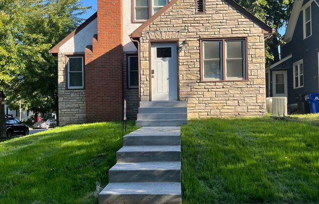 Renovated 5 Bedroom house in Saint Paul