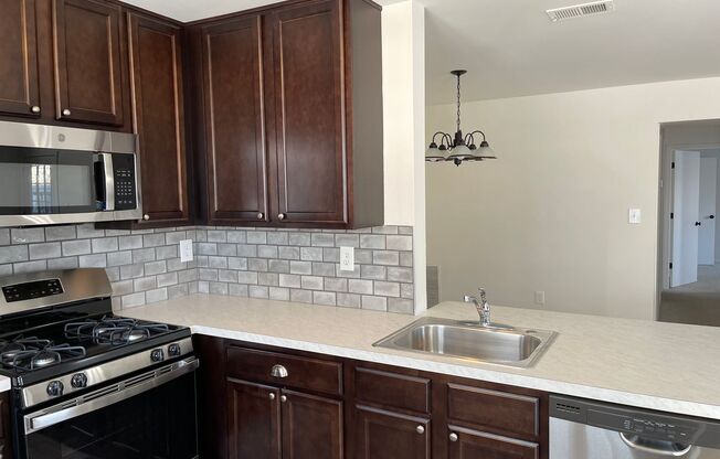 2 beds, 2 baths, 1,092 sqft, $2,650, Unit 1905