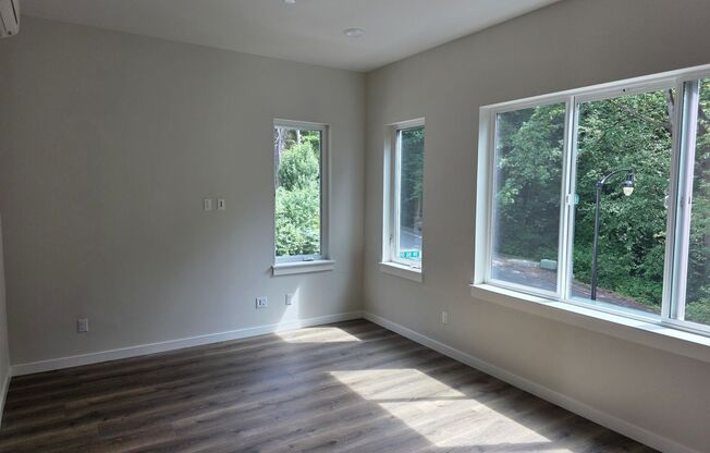 Beautiful New Townhouse 4BD Bothell