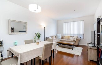 1 bed, 1 bath, 735 sqft, $2,400, Unit 120
