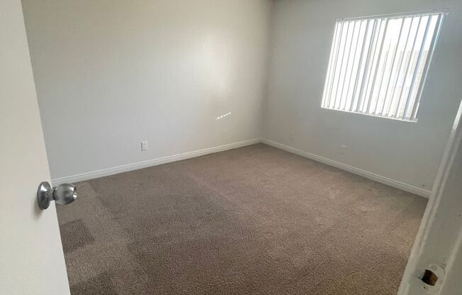 1 bed, 1 bath, 592 sqft, $929, Unit 106