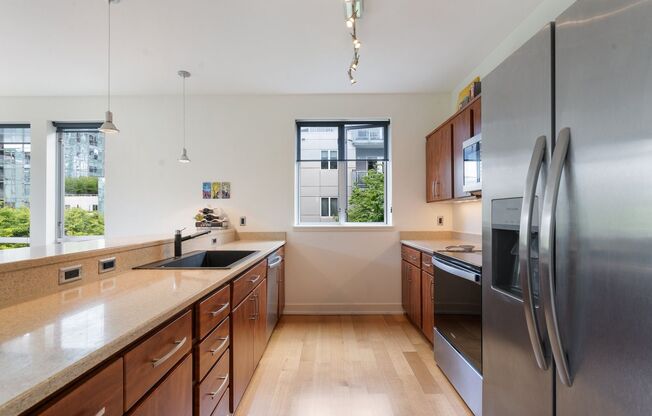 2 beds, 2 baths, $2,495, Unit UNIT # 302