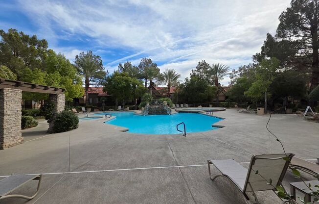 2 beds, 2 baths, $1,650