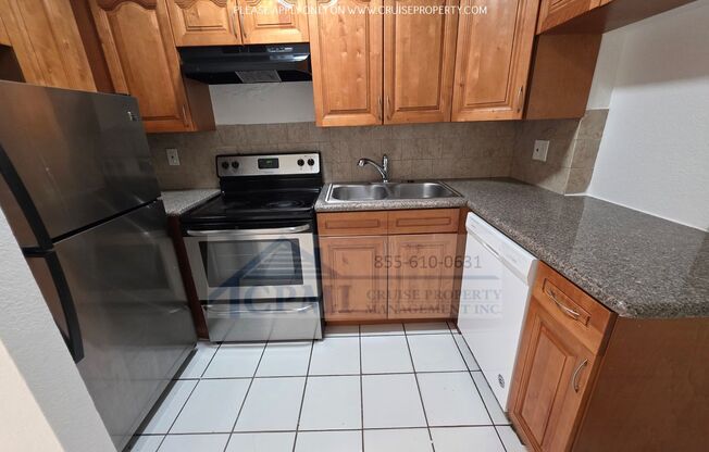 2 beds, 1 bath, 827 sqft, $1,825, Unit 677