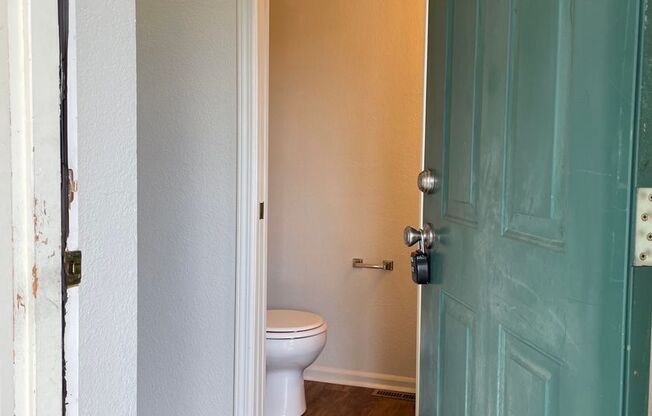 2950 Neil Dr Apt 8
