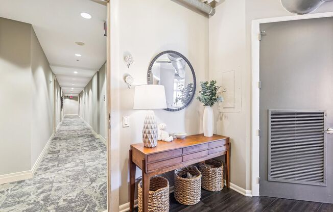 2 beds, 2 baths, $4,000, Unit # 1017