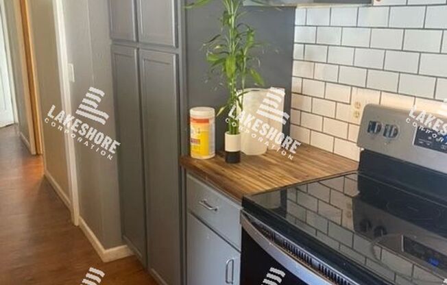 3 Bed 2 Bath Graham Home w/ Beautiful Kitchen Remodel!