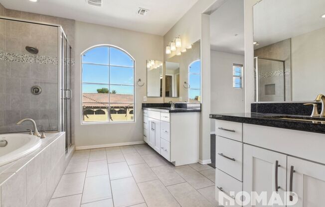 Stunning 3BR Townhouse in North Scottsdale