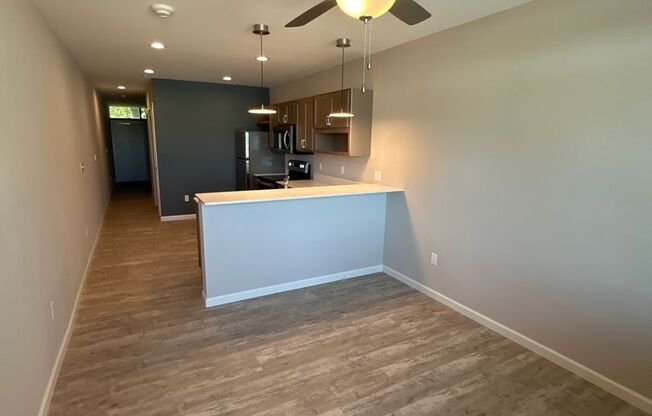 Studio, 1 bath, 500 sqft, $995, Unit 07