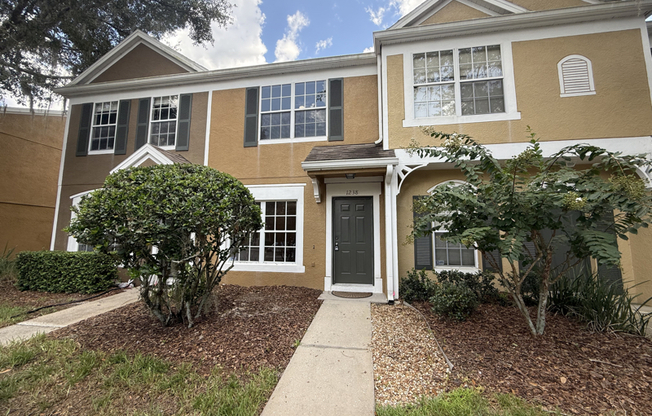 1238 STANDRIDGE DR