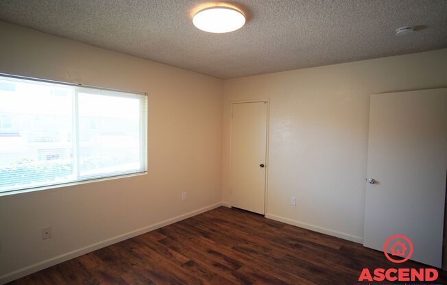 2 beds, 1.5 baths, 795 sqft, $1,300, Unit 1020 Valhalla Dr. #D