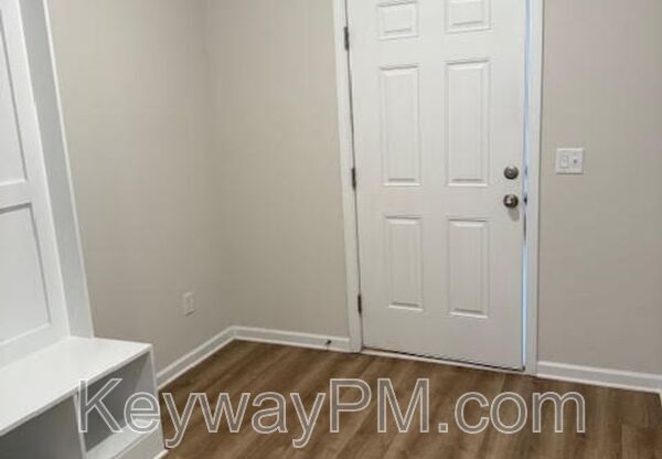 1443 FELDSPAR CT