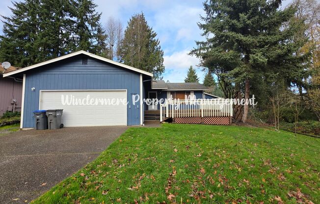 3 bed Rambler in Convenient CK location with fully fenced yard and large deck