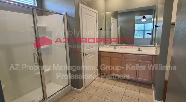 13278 N 143 DR