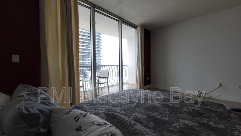 1750 N Bayshore Dr