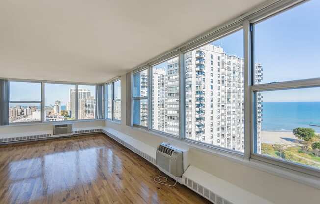 Sheridan Tower - 5650 N Sheridan Rd