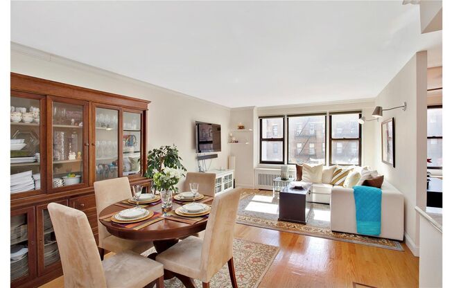 3 beds, 2 baths, 1,185 sqft, $6,500, Unit 5L